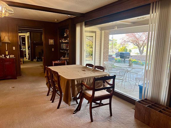 3rd image of 6232 Lakeview Dr