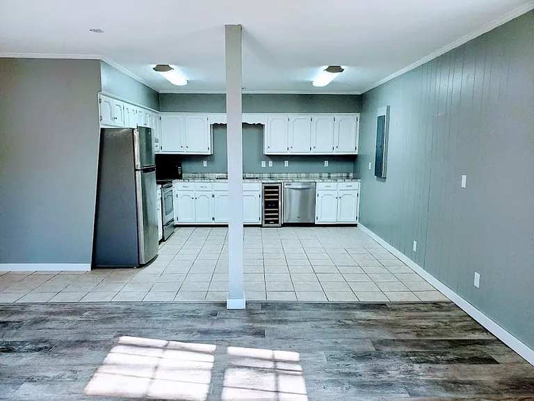 3990 Seven Springs Rd — Photo 16