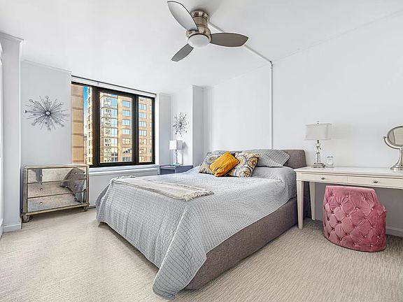5th image of 161 W 61st St APT 9A