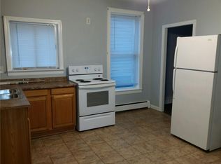 453 Pond St, Woonsocket, RI 02895