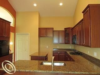 4th image of 6621 Berry Creek Ln
