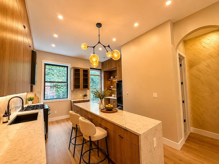 5 Alice Ct #2A — Photo 4