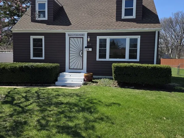 494 N Ellsworth Ave, Villa Park, IL 60181