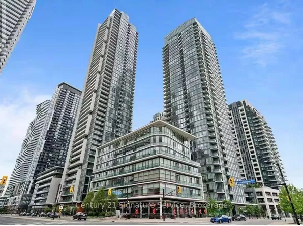 4070 Confederation Pkwy #711, Mississauga, ON L5B 0E9