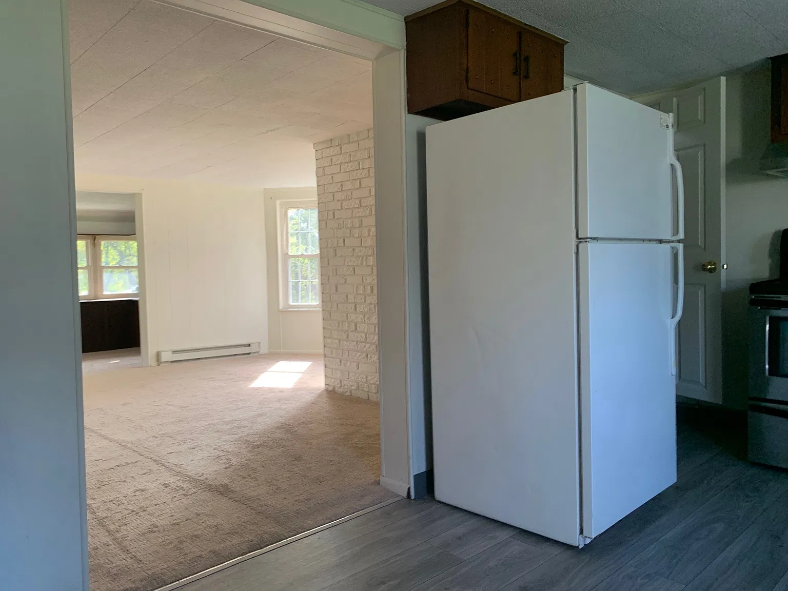 1 bed, 1200 sqft, $1,400 — Photo 3