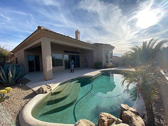 3rd image of 9252 E Whitewing Dr