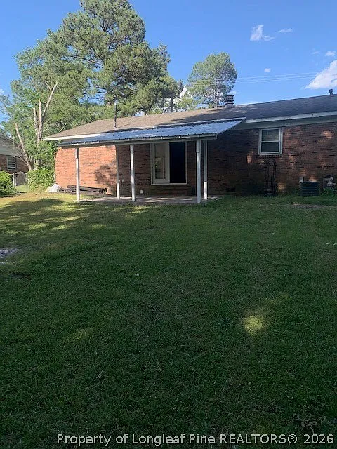 3 bed, 2.0 bath, 1263 sqft, $1,350 — Photo 1