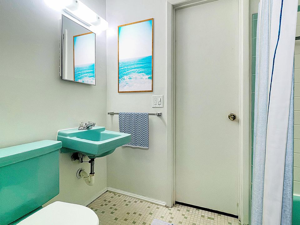 20252027 W. Galbraith Road B1 2025 W Galbraith Rd Cincinnati OH