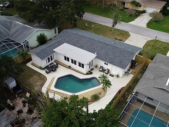 4th image of 3024 Rosemary Dr