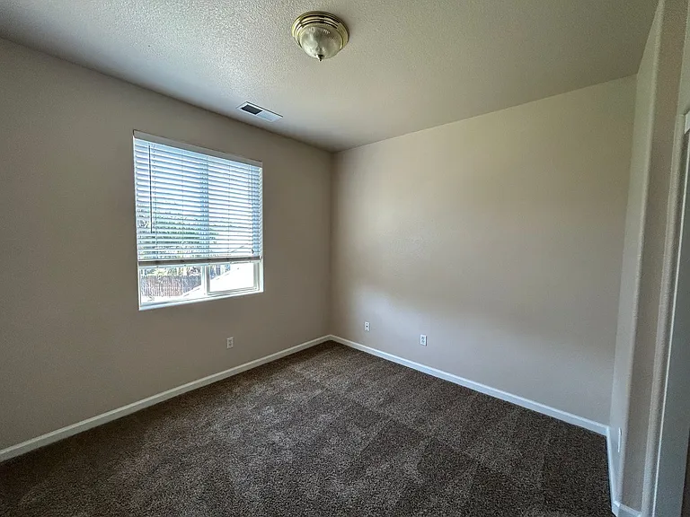 3716 E Vassar Ct — Photo 21