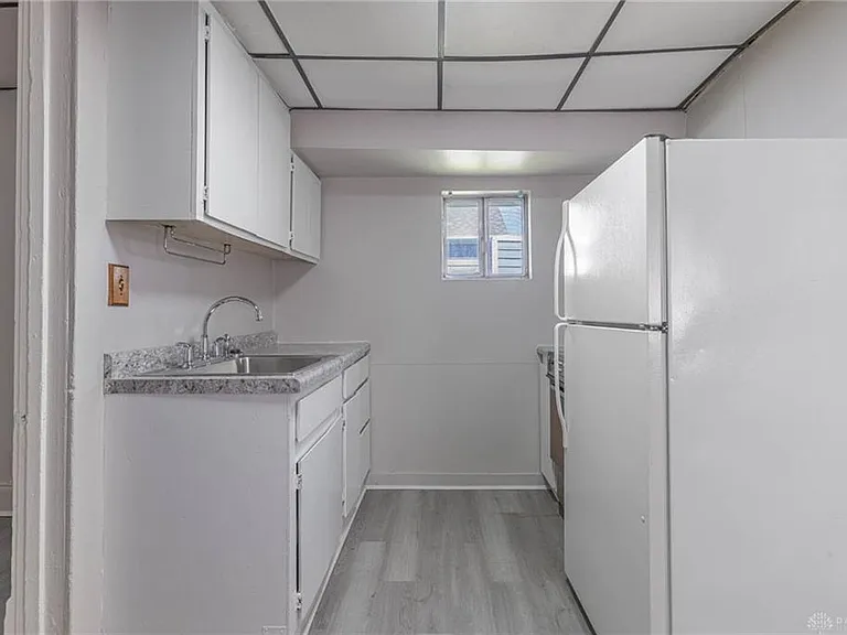 539 S Monroe St — Photo 5
