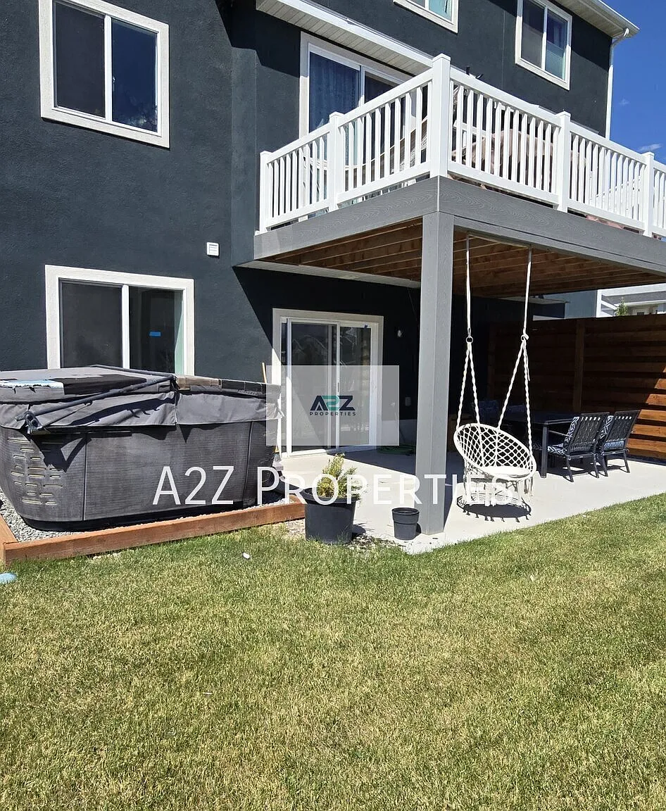 6 bed, 3.5 bath, 2900 sqft, $3,200 — Photo 4