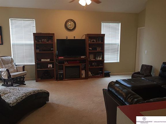 2nd image of 10908 S 110th Ave