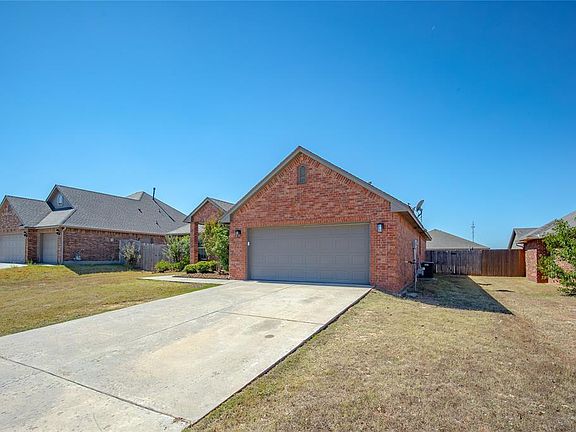 3rd image of 2005 Mill Creek Way