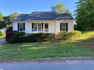 110 Poplar Creek Dr, Spartanburg, SC 29303