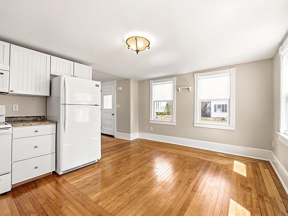 4th image of 60 North St #1