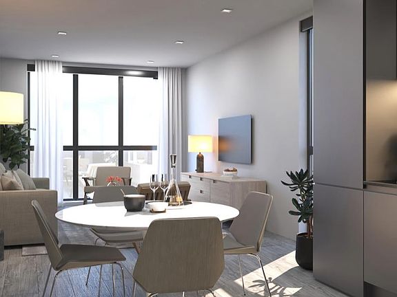 5th image of 799 S Van Ness Ave #412
