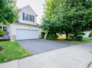 17 Willow Dr, Easton, PA 18045