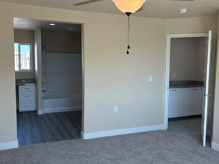 3621 Venice Ave — Photo 28