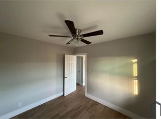7662 S Main St #7664-2, Los Angeles, CA 90003
