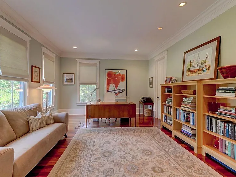 1312 Thompson Ave — Photo 24