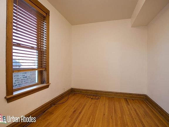 4th image of 3531 N Bell Ave #3M