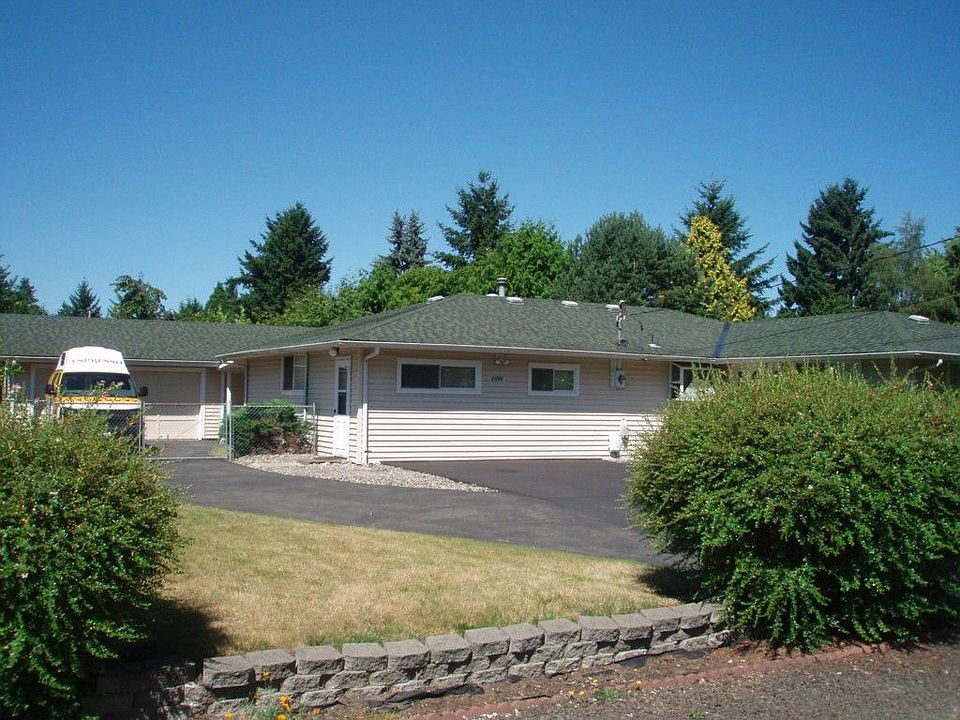 1st image of 2305 Trillium St SE