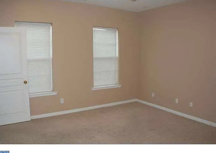 2007 Garrison Dr — Photo 3