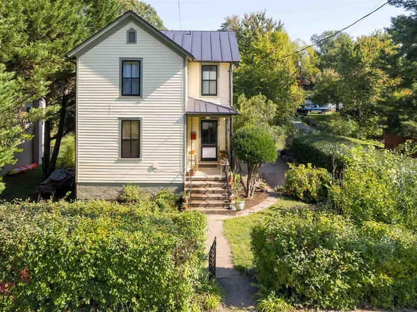 1649 Market St E, Charlottesville, VA 22902