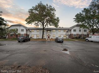 7220 Blue Water Dr UNIT 134, Clarkston, MI 48348
