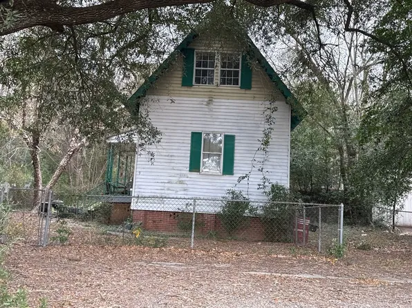 9 Gregg St, Graniteville, SC 29829