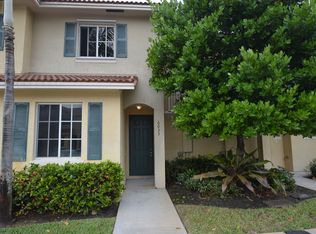 6033 SW 19th Pl, Pompano Beach, FL 33068