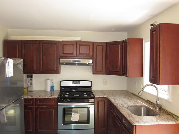 2nd image of 10 Dell Ave Ste 201