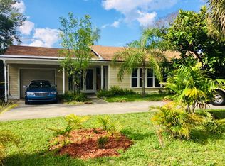 290 Coral Dr, Melbourne, FL 32935