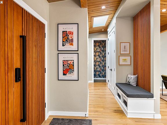 Entrance/Foyer