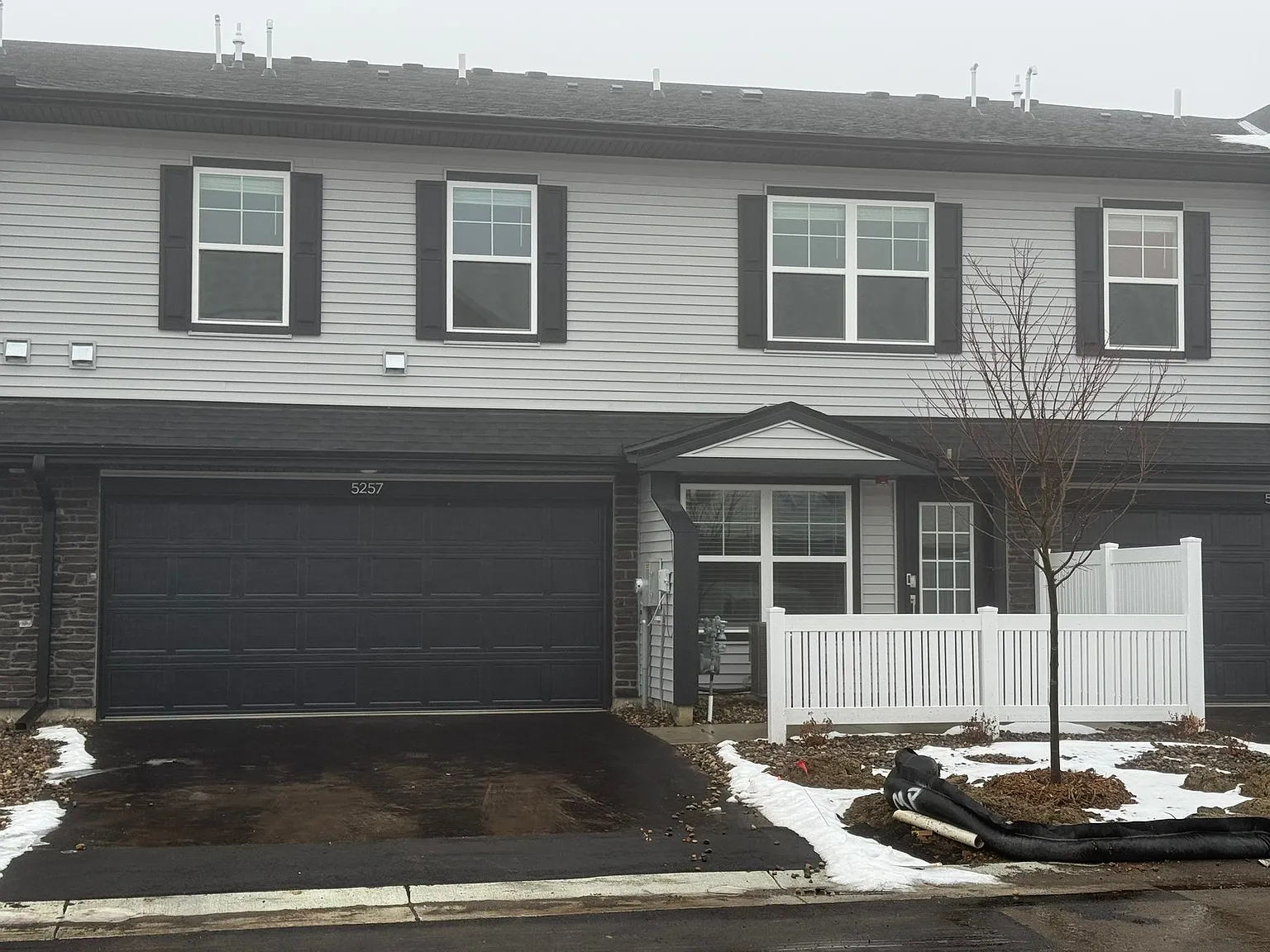 3 bed, 2.5 bath, 1782 sqft, $2,550 — Photo 2