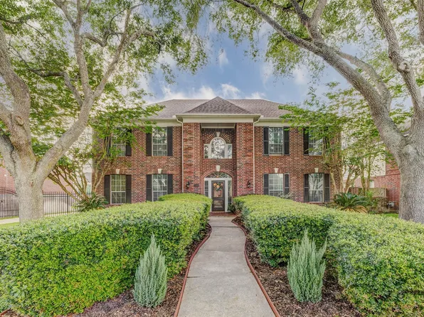 2106 Shade Crest Dr, Richmond, TX 77406