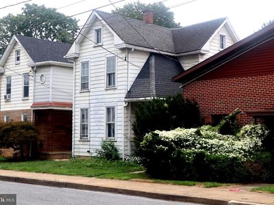 484 E Washington St, Chambersburg, PA, 17201