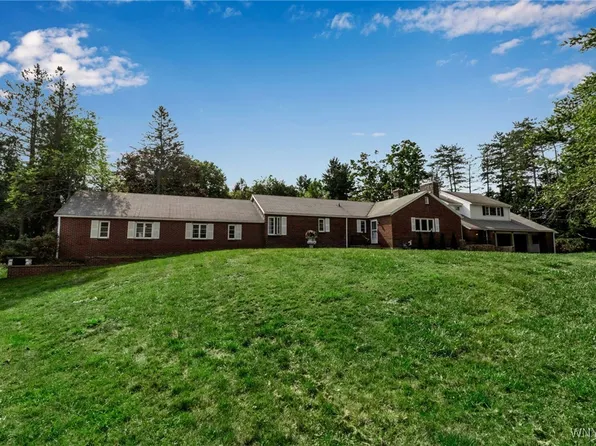 1620 Billington Rd, East Aurora, NY 14052