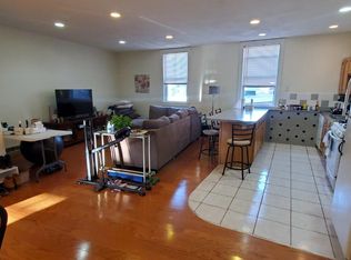 11 Lexington St, Waltham, MA 02453