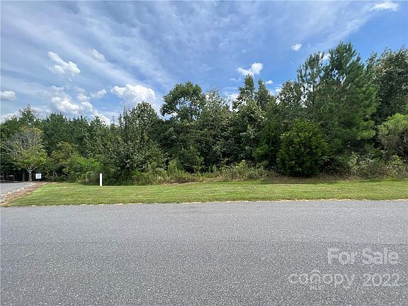 3rd image of 1827 White Fawn Ln