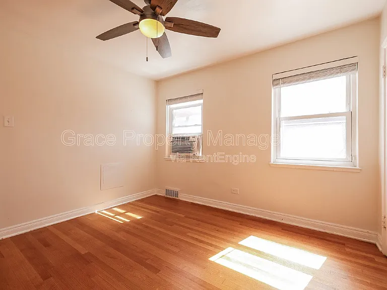 2856 Elm St — Photo 10