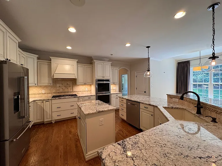 3353 Cheswick Dr — Photo 3
