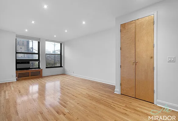 Rented by Mirador Real Estate | media 12