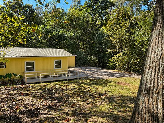 3rd image of 496 Cedar Bluff Circle Rd