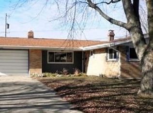 415 Meadow Wood Dr, Springfield, OH 45505