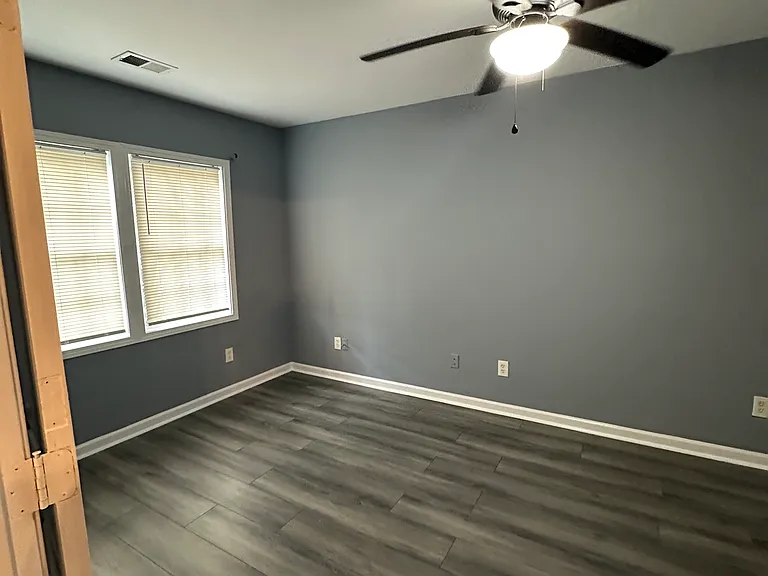 567 N Marietta Pkwy NE — Photo 15