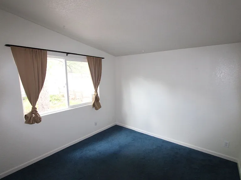 95 E Camille Dr — Photo 16