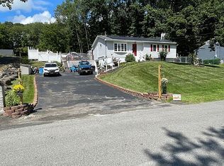 7 Clearwater Rd, Lloyd, NY 12528