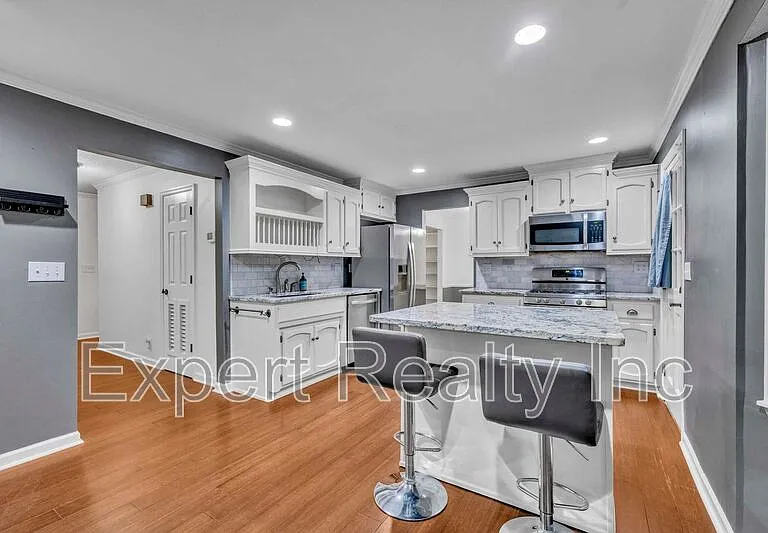 5501 Heath Row Dr — Photo 7